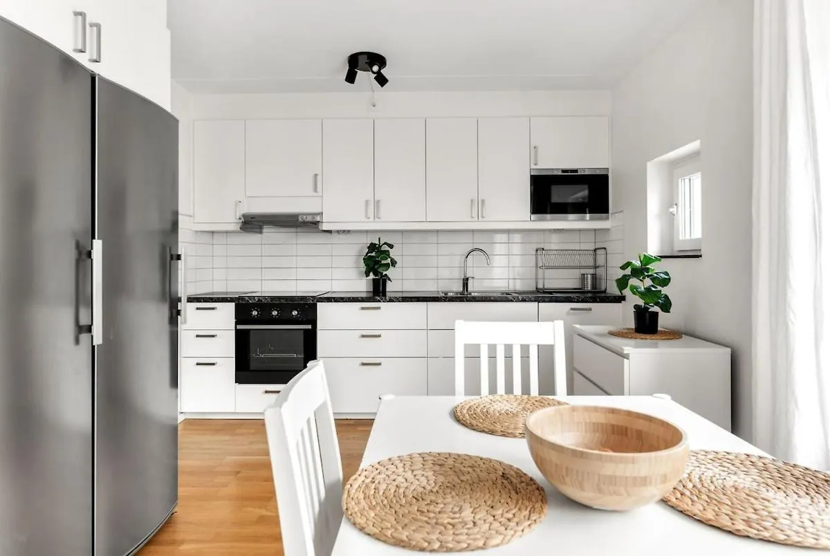 Spacious Apartment Close To Stockholm City & Mall 0*,